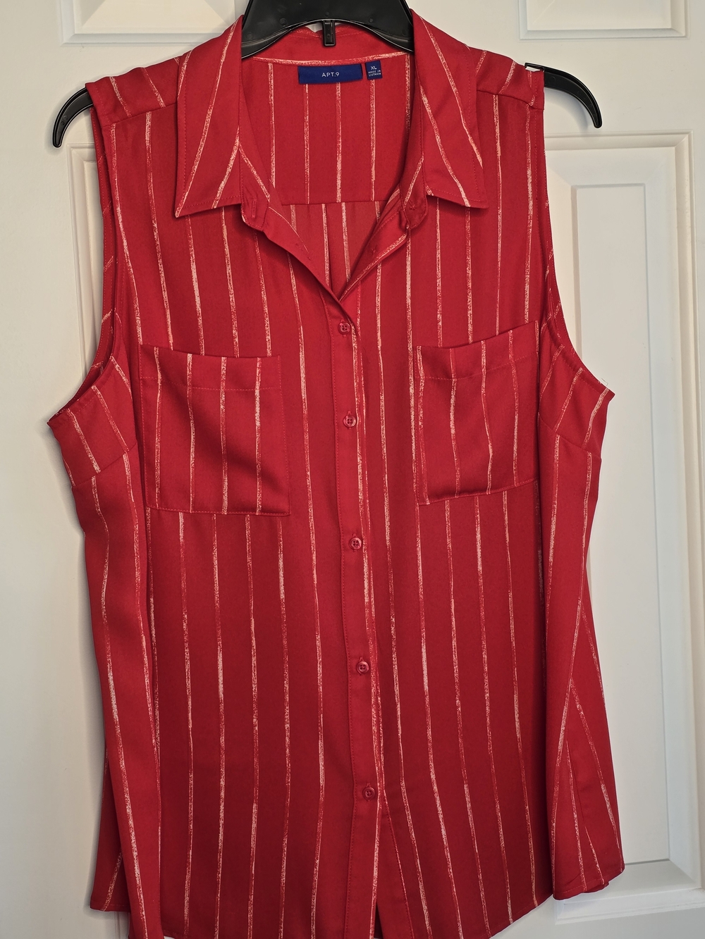 Apt. 9 Red Sleeveless Button-Down Top with Gold Pinstripes